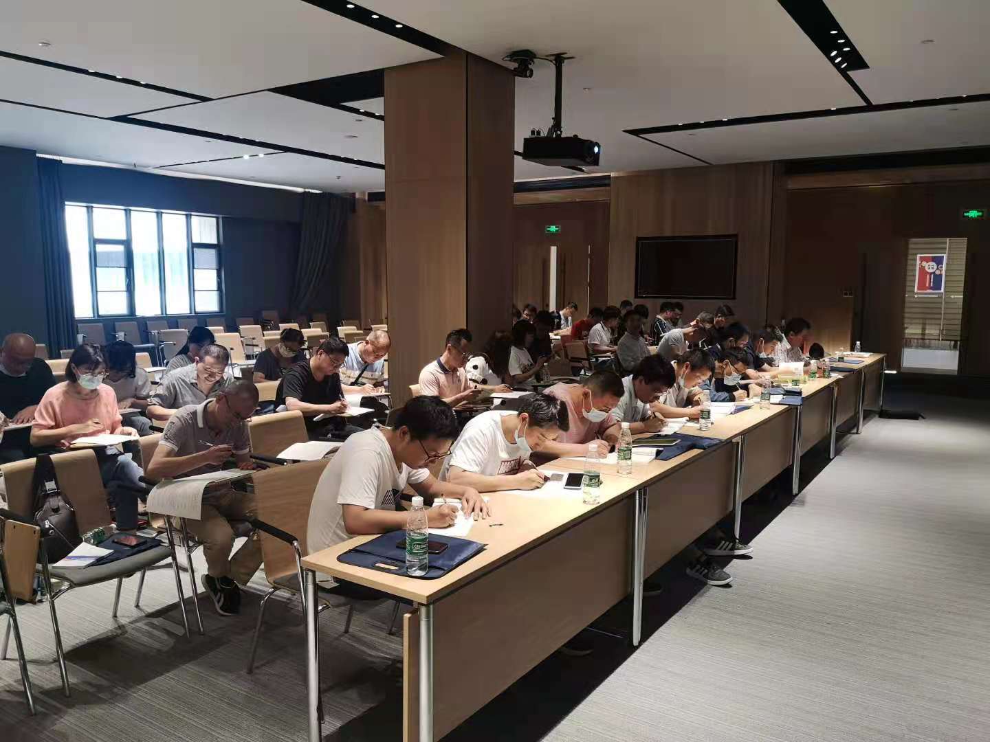 微信图片_20210702145414.jpg 微信图片_20210702145414.jpg